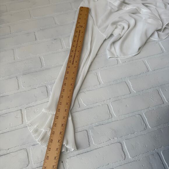 ZARA Women's Shear White Button Down Top Pleated Sleeves Pearl Detail sz S - Picture 4 of 9